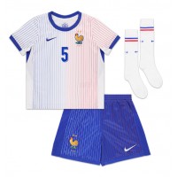 Francúzsko Jules Kounde #5 Vonkajší Detský futbalový dres ME 2024 Krátky Rukáv (+ trenírky)